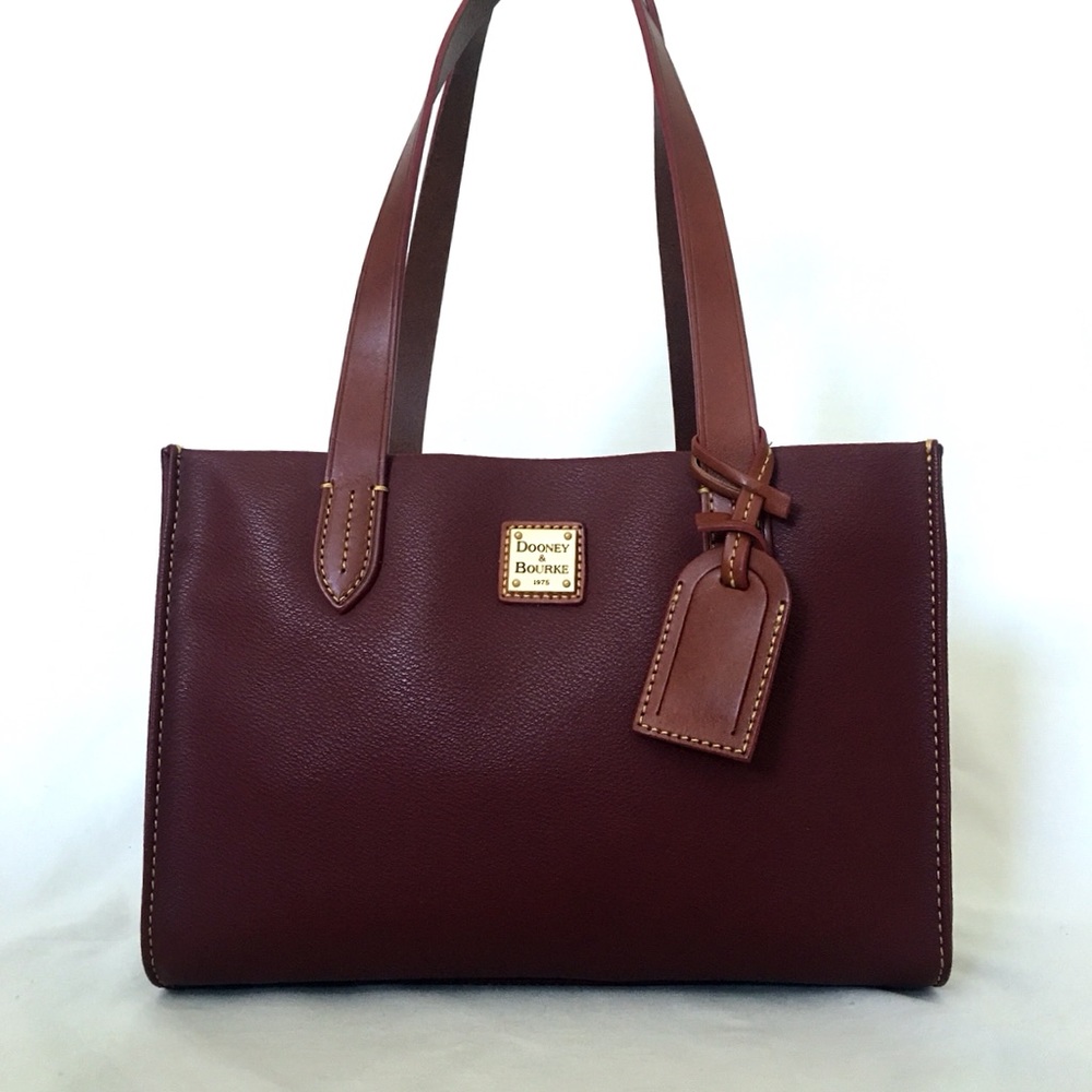 Dooney & Bourke purse 👜 PERFECT CONDITION! New
